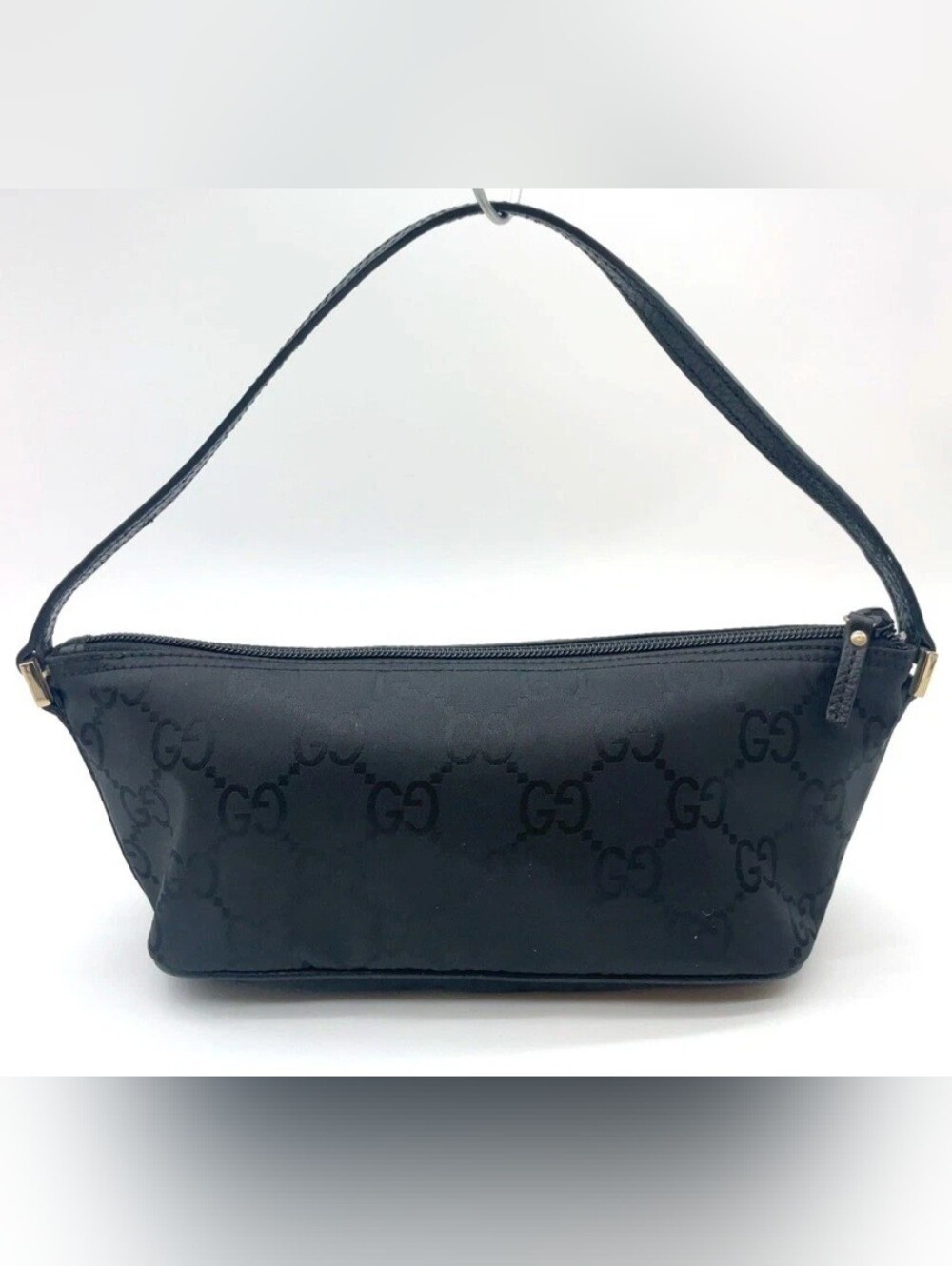 Gucci Black GG Monogram Shoulder Bag - Picture 3 of 16